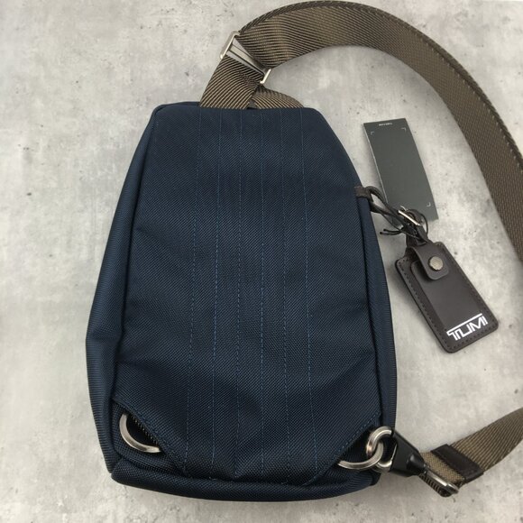 TUMI SLING BAG In blue - Picture 9 of 13